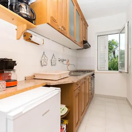 Appartement With Terrace & Private Parking Supetar